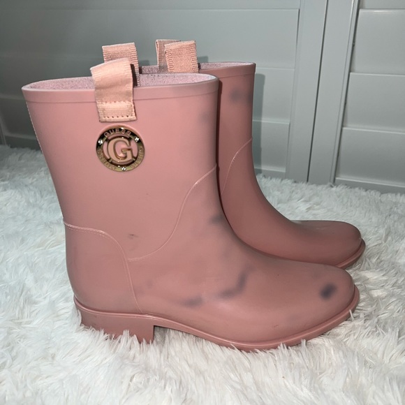 GUESS Kaye Rain Boots- Women’s Size 9 (Pink) - Picture 2 of 5